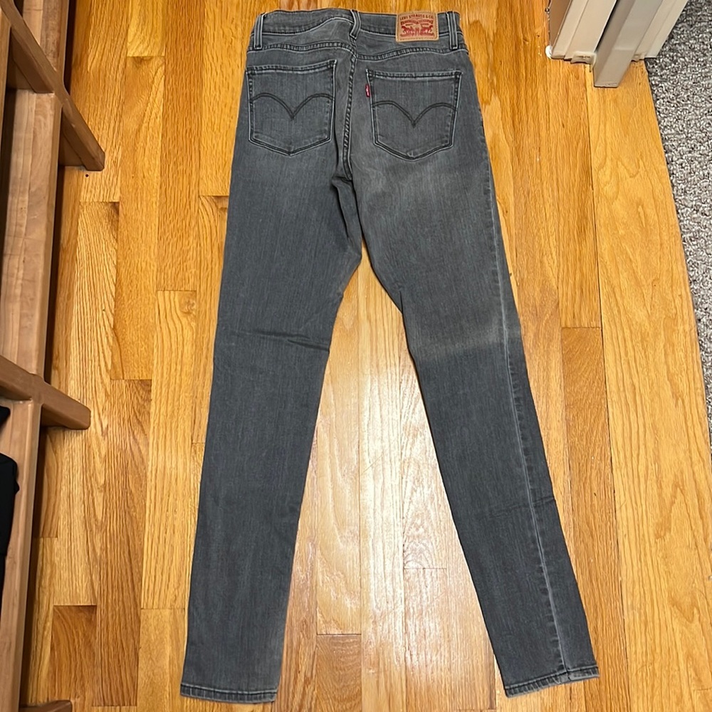 Levi 311 shaping jeans
